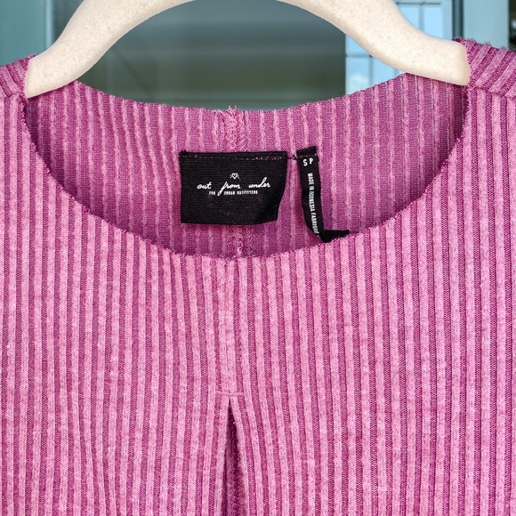 Urban Outfitters Keyhole Cutout Tank - Picture 4 of 5